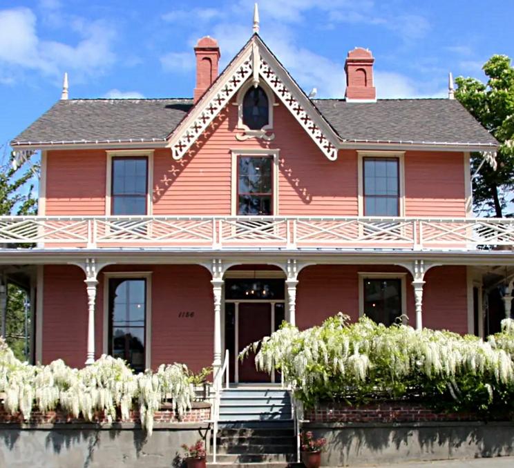 Wentworth Villa Architectural Heritage Museum in Victoria, BC
