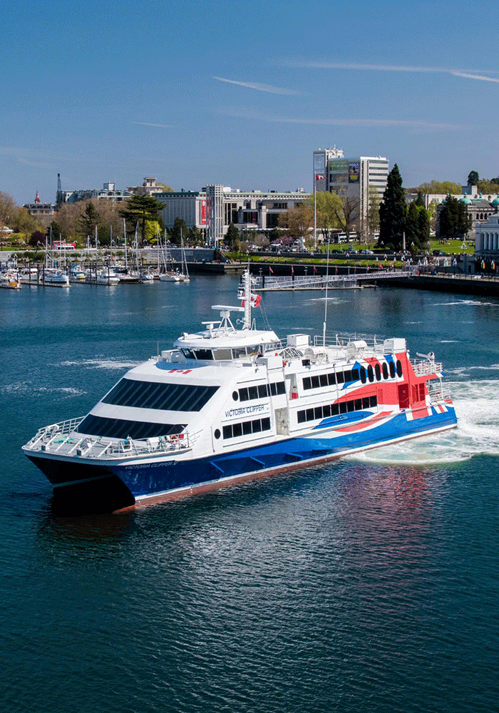 The FRS Clipper sailing in Victoria, BC's Inner Harbour