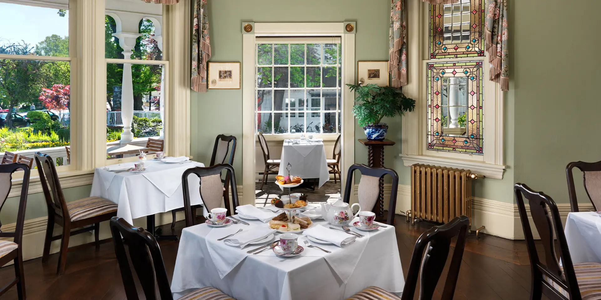 The Pendray Tea House dining area.