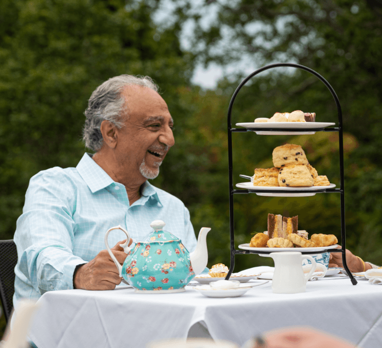 Afternoon tea at Abkhazi Garden