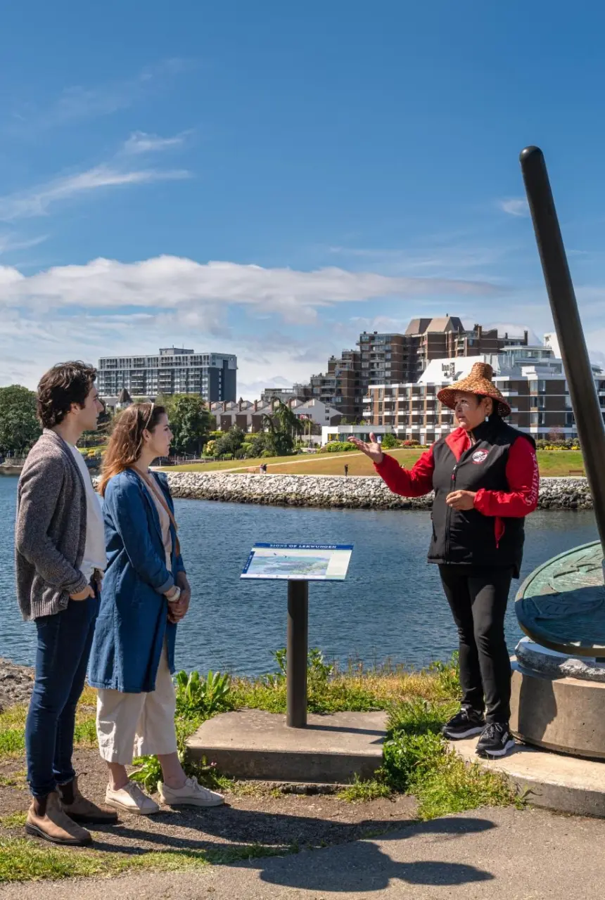 A couple takes in a tour with Explore Songhees in Victoria, BC