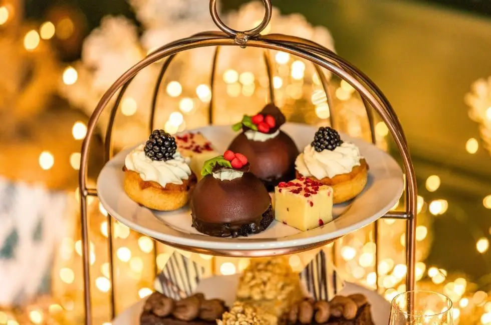 festive-afternoon-tea-abkhazi-garden