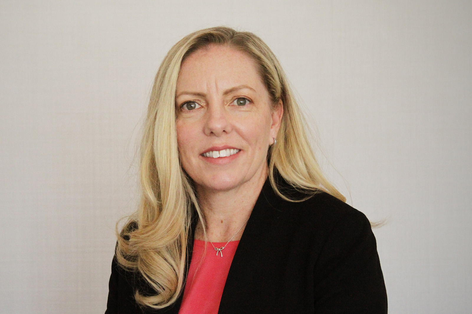 Headshot of Kirsten Bain, CEO – Destination America