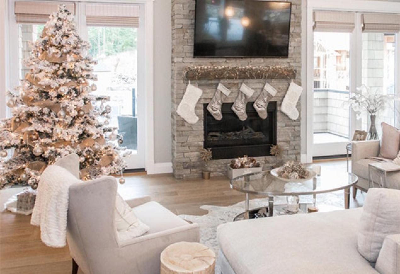 annual holiday home tour